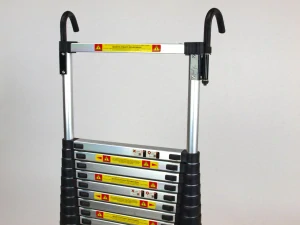 Teleskopický hliníkový žebřík RONO PROFI 4,4m